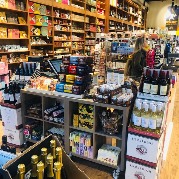 Футболка california мужская с медведем. Best shop ever. Футболка california. Продукты в супермаркетах сша. Best shop ever.