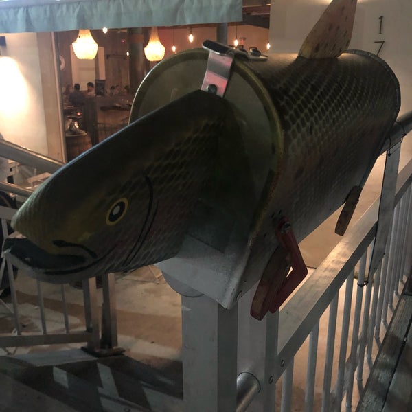 2/3/2019 tarihinde Eddie C.ziyaretçi tarafından Stiltsville Fish Bar'de çekilen fotoğraf