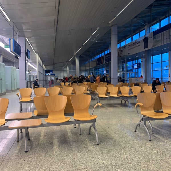 Foto tirada no(a) Poznań Airport por Elen em 3/1/2020
