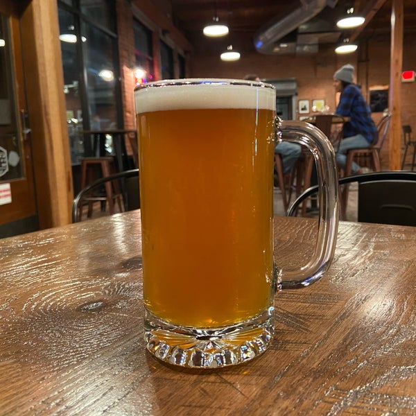 Photo taken at Thirsty Street Brewing Company by Robert B. on 1/22/2021