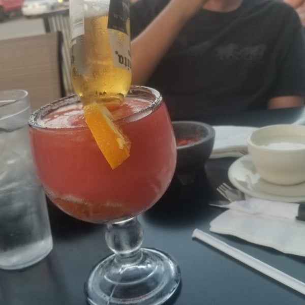 Das Foto wurde bei Guadalajara Mexican Restaurant von Casey R. am 8/21/2019 aufgenommen