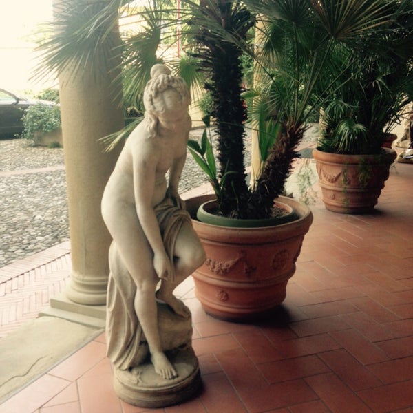 Foto scattata a Hotel Residence Palazzo Ricasoli da Tatyana P. il 6/21/2015