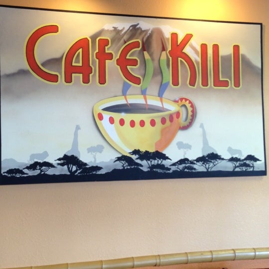 Foto tirada no(a) Cafe Kili por Kay K. em 12/5/2012