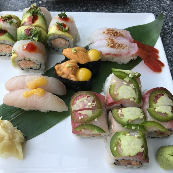 Das Foto wurde bei SUteiShi Japanese Restaurant von Jackey L. am 6/22/2017 aufgenommen