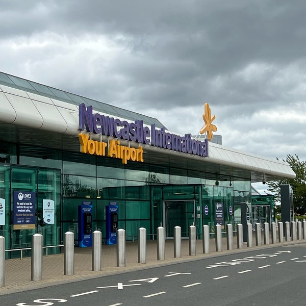 Снимок сделан в Newcastle International Airport пользователем Fırat K. 7/5/2022