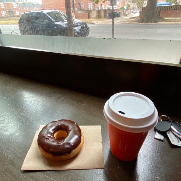 10/8/2019 tarihinde Rziyaretçi tarafından Sugar Shack Donuts &amp; Coffee'de çekilen fotoğraf