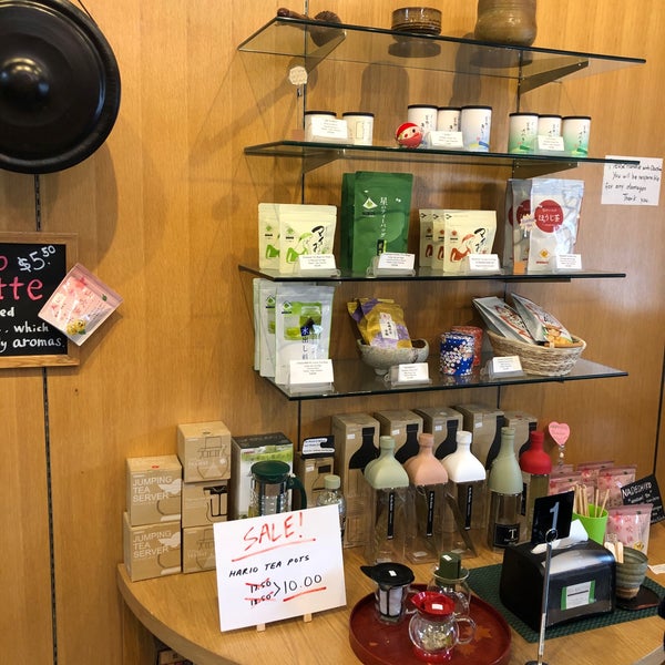 Foto diambil di Tea Master Matcha Cafe and Green Tea Shop oleh Kwangjoon S. pada 11/30/2019