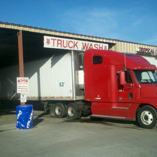 Brad's Discount Tire & Auto Automotive Repair Shop in Davenport