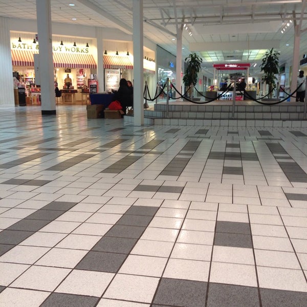 Photo taken at Hudson Mall by Paul I. on 10/10/2013