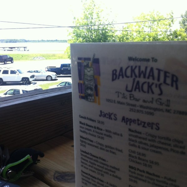 5/31/2013にHeather W.がBackwater Jack’s Tiki Bar and Grillで撮った写真