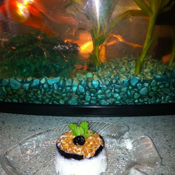 Try the dessert nigiri! Always fresh, innovative an beautiful!