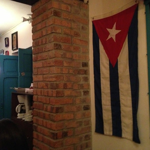 3/16/2013 tarihinde Jose Julian A.ziyaretçi tarafından Juana La Cubana'de çekilen fotoğraf