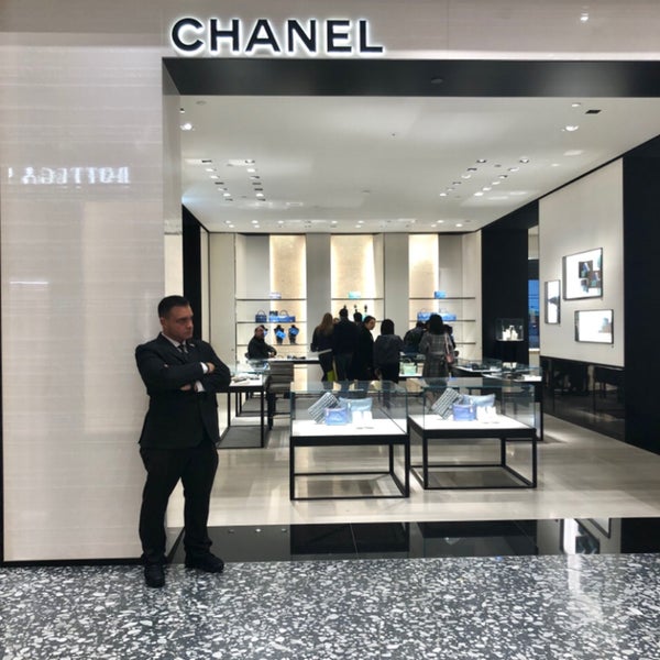 chanel saks fifth avenue nyc｜TikTok Search