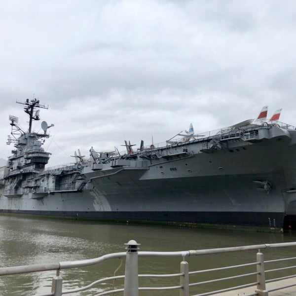 Photo taken at Intrepid Museum Store by MH . on 5/1/2019