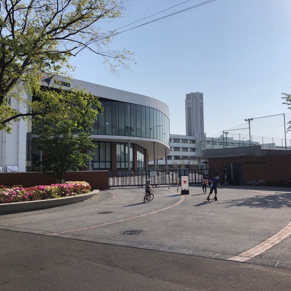 Photos A 法政大学第二中 高等学校 Lycee A 中原区