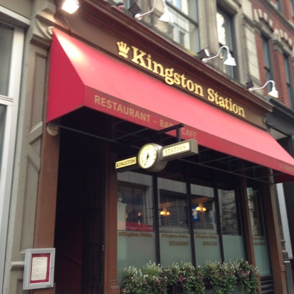 รูปภาพถ่ายที่ Kingston Station โดย Kurt I. เมื่อ 8/23/2013