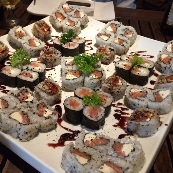 รูปภาพถ่ายที่ Seikou Sushi โดย Jorge Henrique I. เมื่อ 4/12/2014