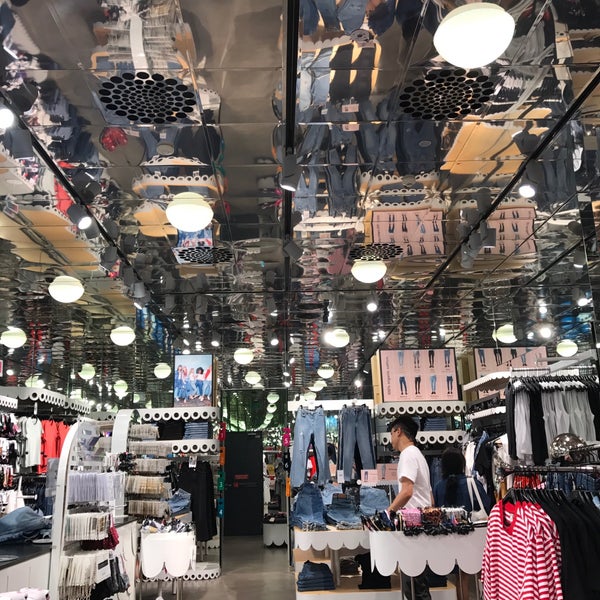 Самый Большой Магазин Monki В Москве