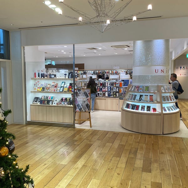 Photos At Unicase 神宮前 東京 東京都
