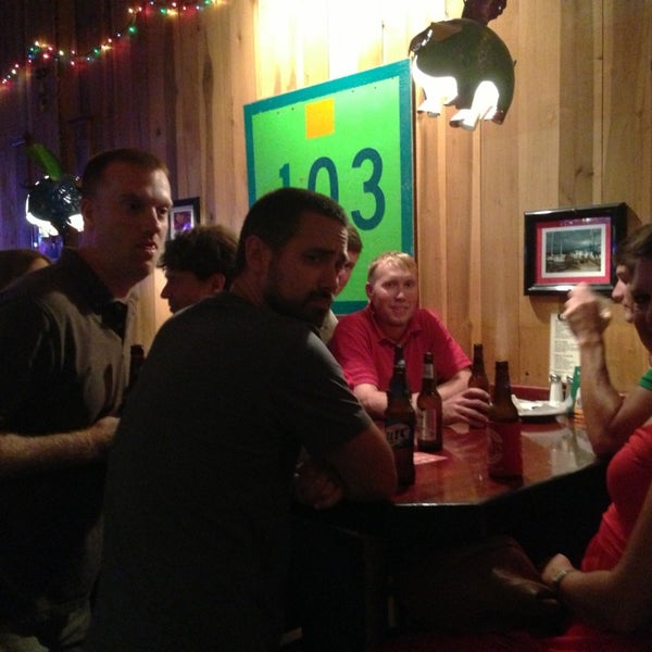 Foto tirada no(a) The Southern Bar &amp; Grill por Lisa B. em 7/13/2013