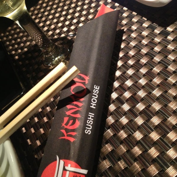 Photo prise au Kenkou Sushi House par Maylson T. le3/19/2013