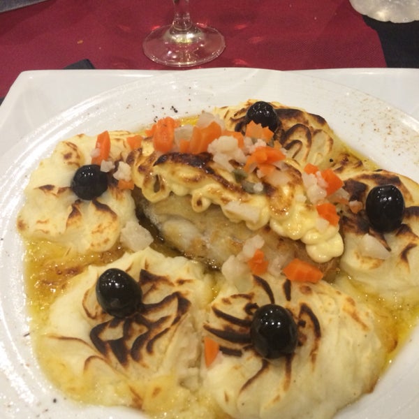 Super buenos platos Portugues!el bacalao muy bueno! Recomendavel