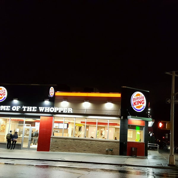 Foto tirada no(a) The Burger Garage por Jesse R. em 1/22/2017