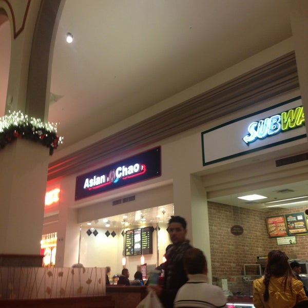 town center mall food court