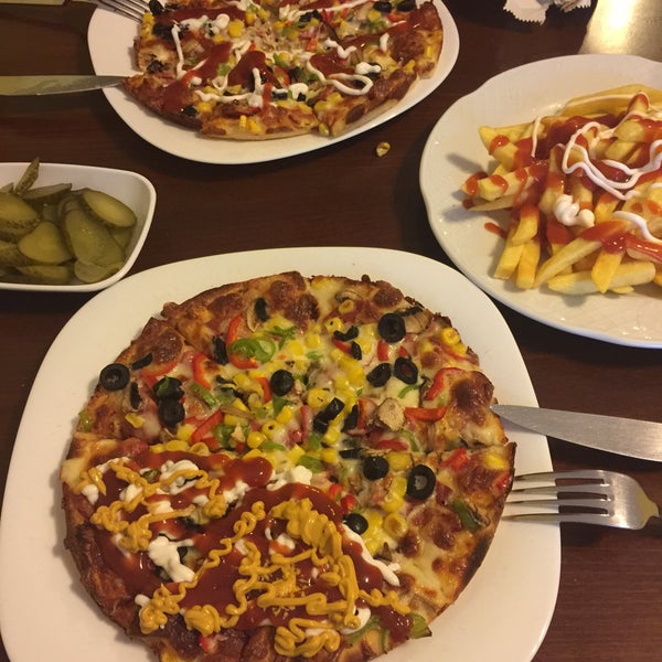 Республиканская 44 пиццерия. Pizza 44. Чили пицца новороссийск черняховского. Озерная 44 пицца. Pizza 44.