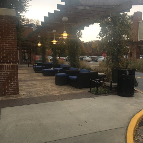 Barracks Road Shopping Center Shopping Mall in Charlottesville