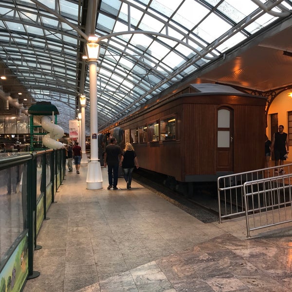 Photo taken at Shopping Estação by Karin Schmidt R. on 3/16/2018