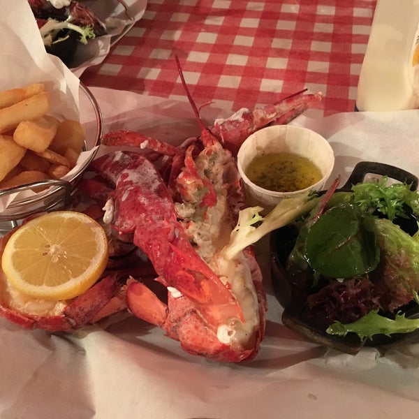 Photo taken at Big Easy Bar.B.Q &amp; Crabshack by Giffy M. on 2/16/2018