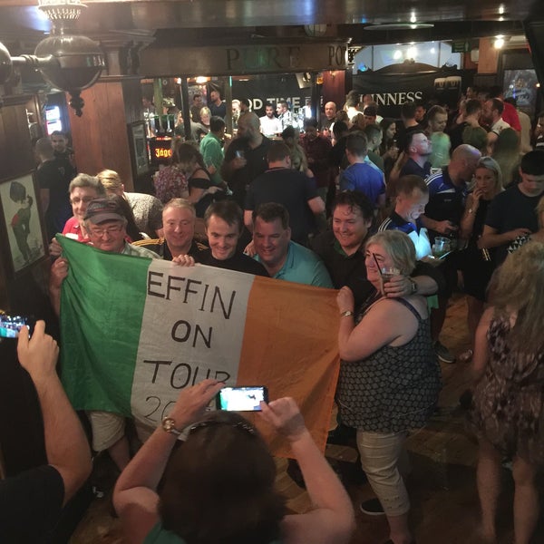 Foto tomada en JJ&#39;s Irish Restaurant &amp; Pub  por Madan P. el 9/22/2018