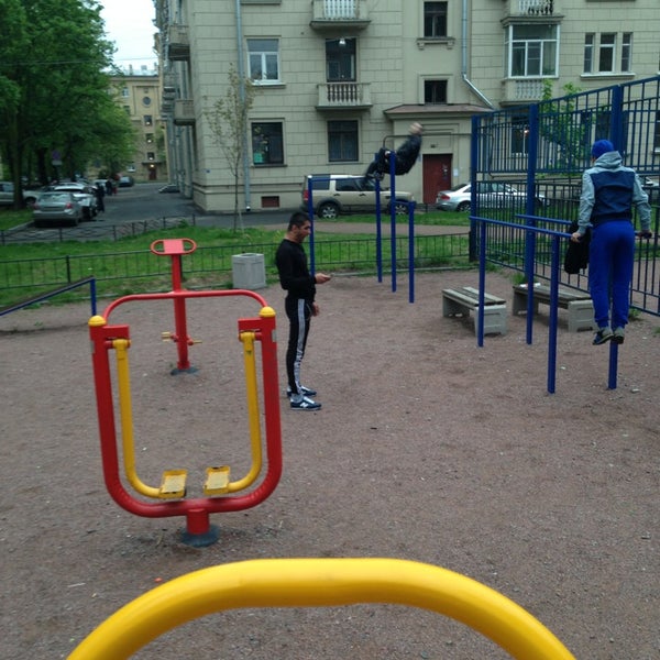 Спортплощадка в Питере