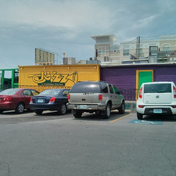 Photo prise au Jazz, A Louisiana Kitchen par Caleb C. le6/23/2013