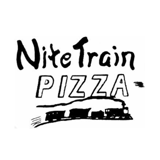 รูปภาพถ่ายที่ Nite Train Pizza โดย Nite Train Pizza เมื่อ 7/5/2017
