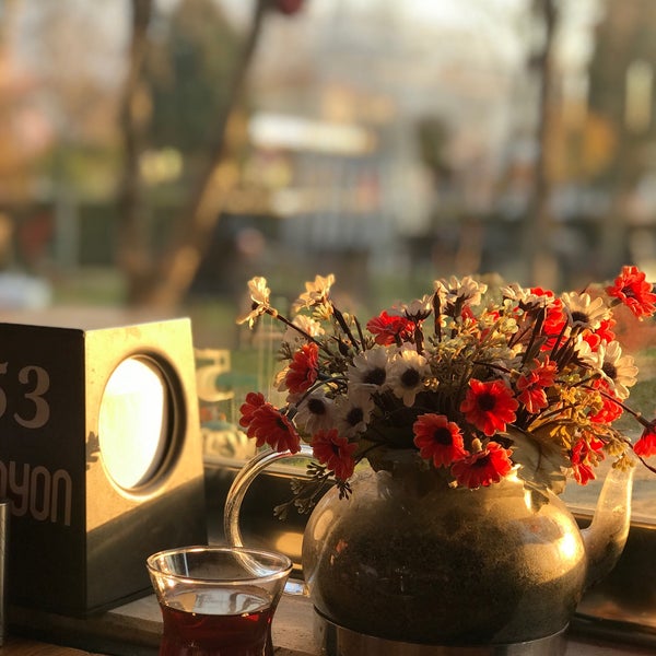 Foto tirada no(a) Kanyon Cafe &amp; Rest por Saime E. em 1/19/2020