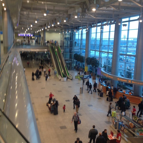 Photo taken at Domodedovo International Airport (DME) by Dmitriy E. on 3/5/2015