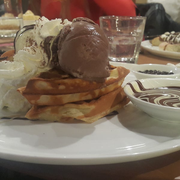 One of the best places in Montreal to get some desserts , black and white waffle is heaven , highly recommend