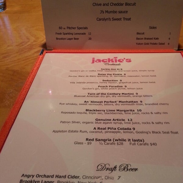 รูปภาพถ่ายที่ Jackie&#39;s Restaurant โดย ᴡ เมื่อ 9/16/2013