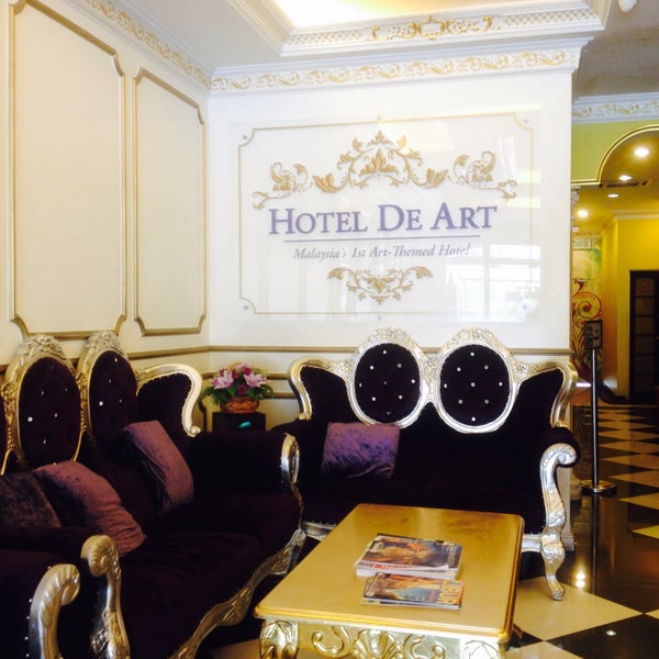 Das Foto wurde bei Hotel de ART von nadia s. am 5/9/2015 aufgenommen