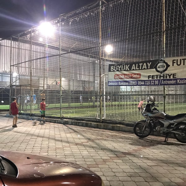 zeybek hali saha oyun salonu