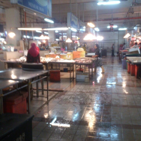 Pasar Awam Larkin Market