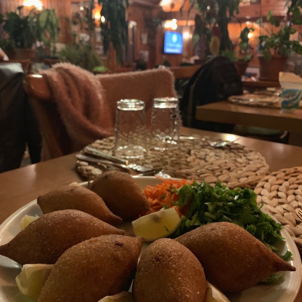 Снимок сделан в Sabırtaşı Restaurant пользователем Onur Metin C. 10/26/2019