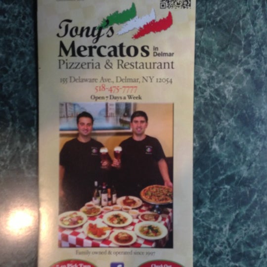 Das Foto wurde bei Mercato&#39;s Pizzeria &amp; Restaurant von Tony C. am 12/7/2012 aufgenommen