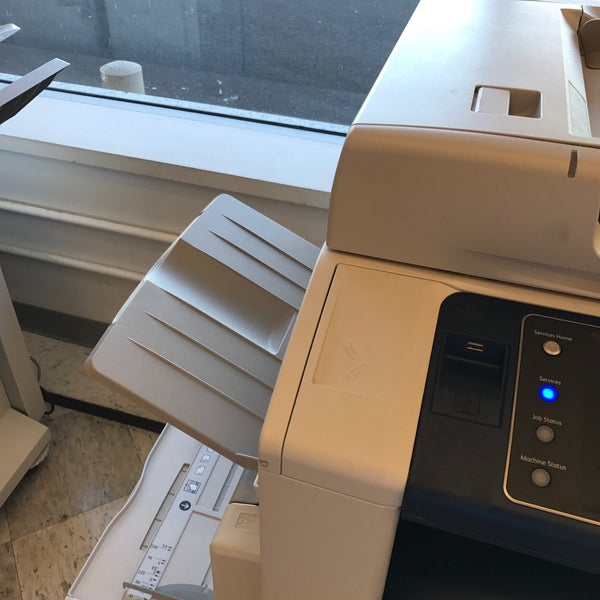 OfficeMax (Now Closed) Office Supply Store in Tigard Neighborhood Area 5