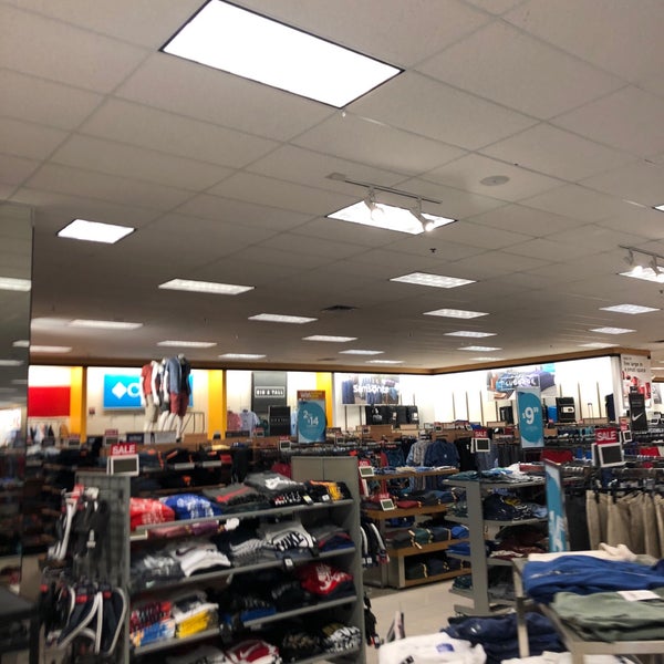 Kohl's (Now Closed) 12381 W 95th St,