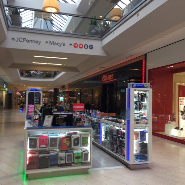 Photos at Trumbull Mall 5065 Main St