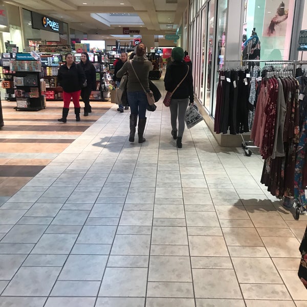 Photo taken at Layton Hills Mall by World Travels 24 on 12/16/2017