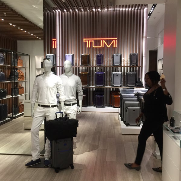 tumi madison avenue